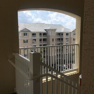 Meet your Posher, Alina